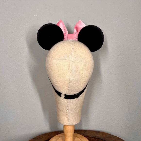 Classic Pink Velvet Elastic Minnie Ears | Disney-Inspired Adjustable Mouse Ears - Picture 4 of 5